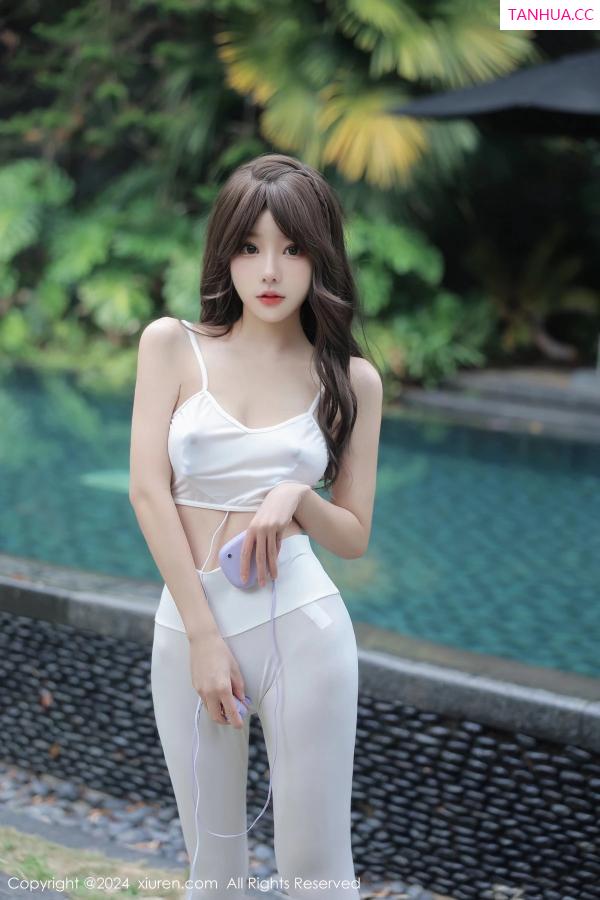   [XiuRen]高清写真图 2024.02.23 No.8132 桃妖夭 新人美腿第9张图片